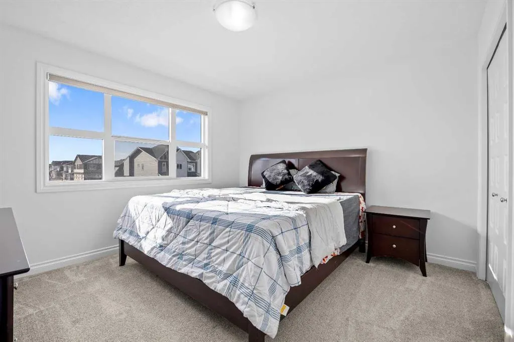 228 Homestead Drive NE