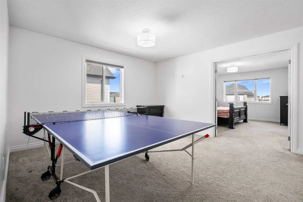 228 Homestead Drive NE