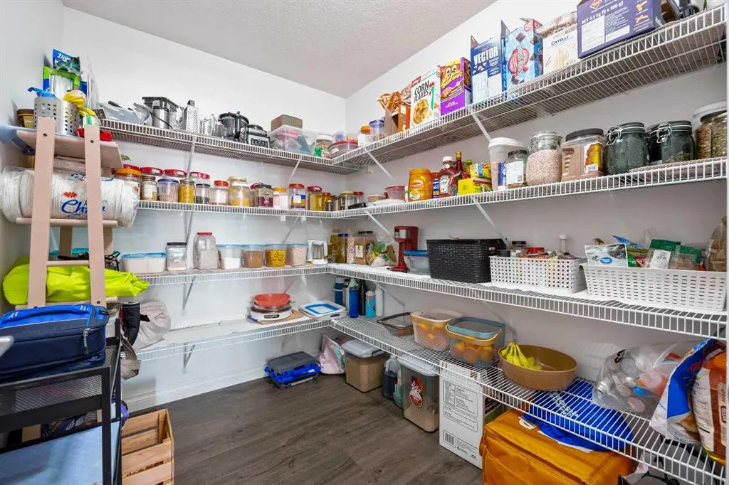 228 Homestead Drive NE