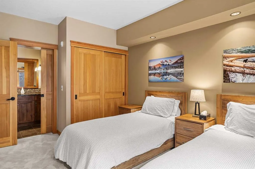 101A STEWART CREEK Landing, #1106