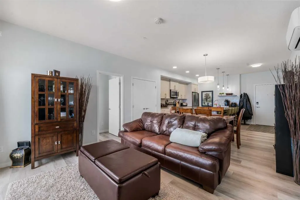 220 Seton Grove SE, #1309