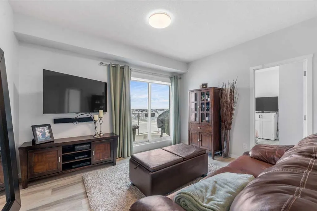 220 Seton Grove SE, #1309