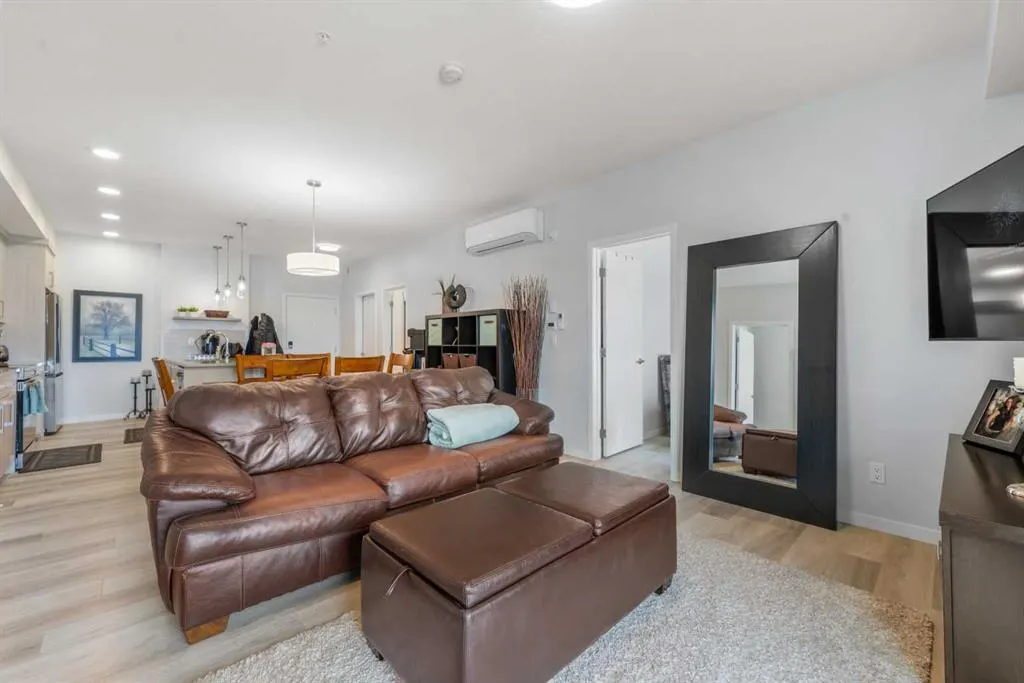 220 Seton Grove SE, #1309
