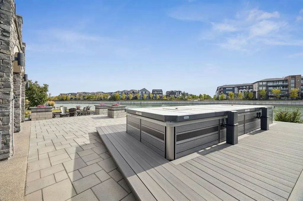 55 Mahogany Island SE