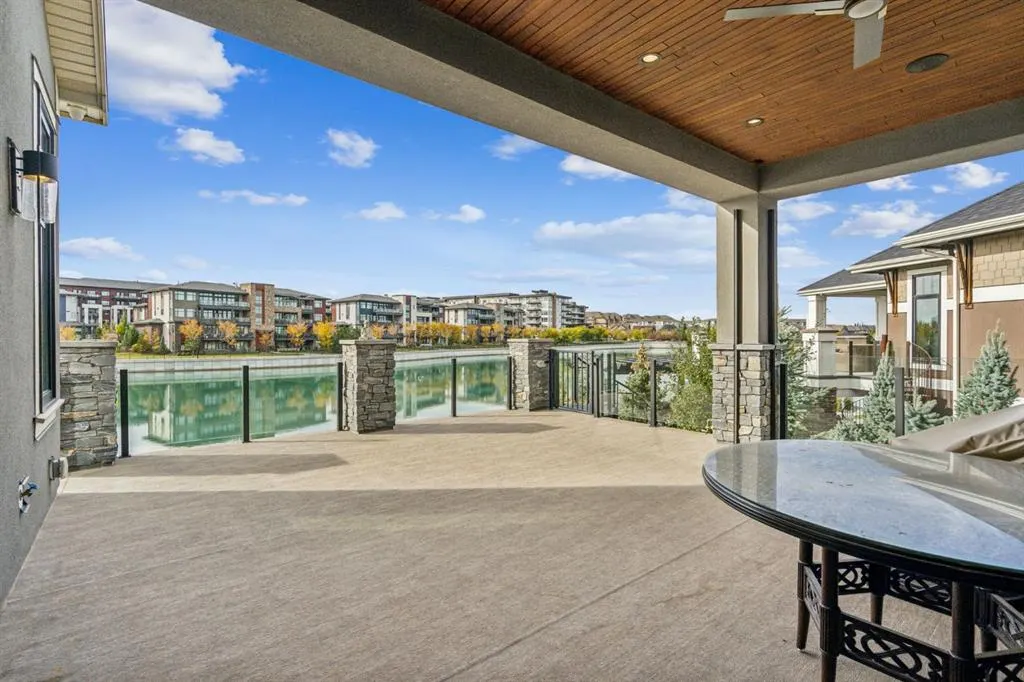 55 Mahogany Island SE