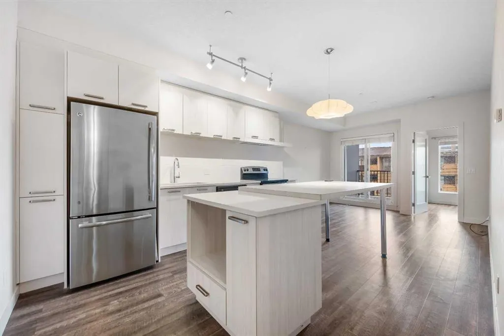 730 5 Street NE, #305