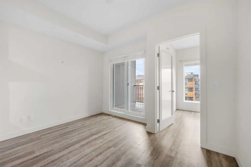 730 5 Street NE, #305