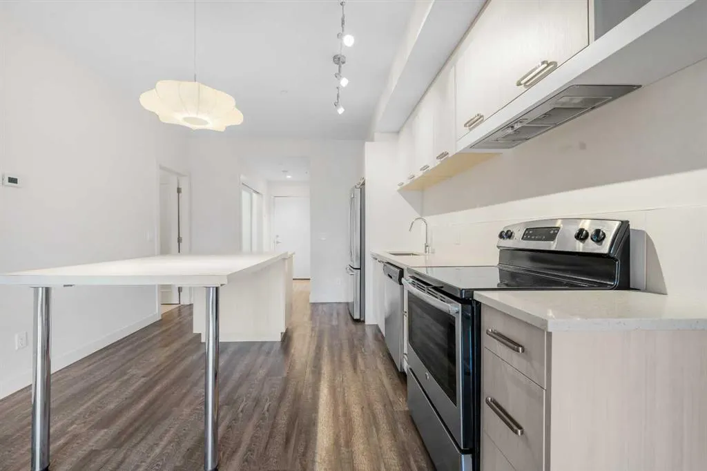 730 5 Street NE, #305