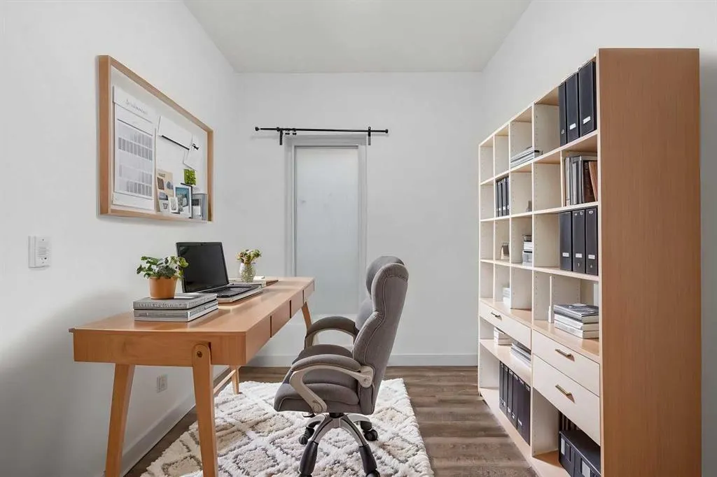 730 5 Street NE, #305