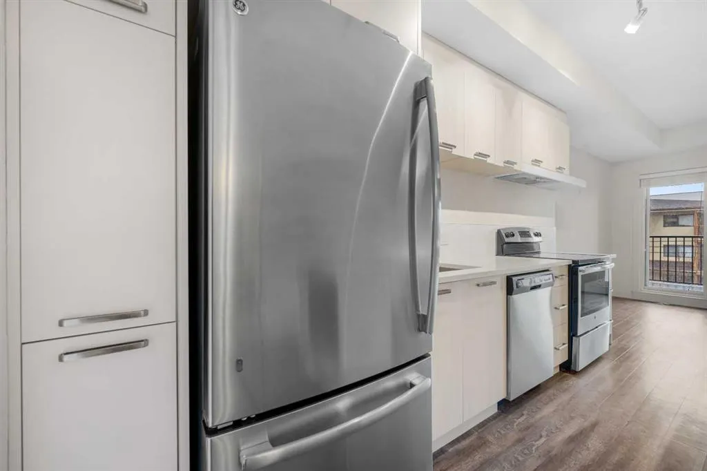 730 5 Street NE, #305