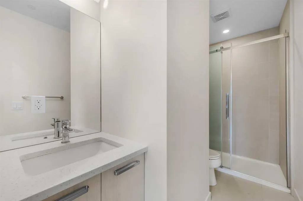 730 5 Street NE, #305