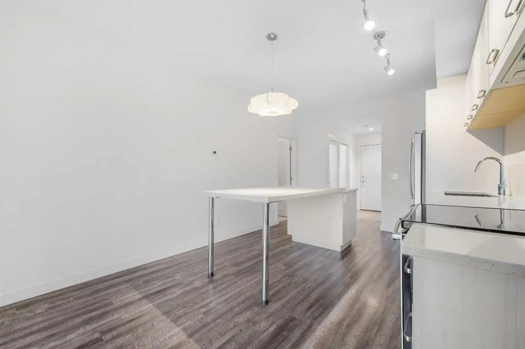 730 5 Street NE, #305