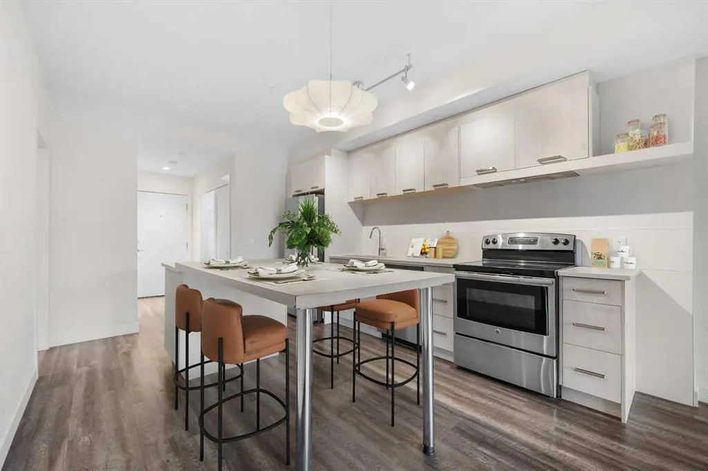 730 5 Street NE, #305