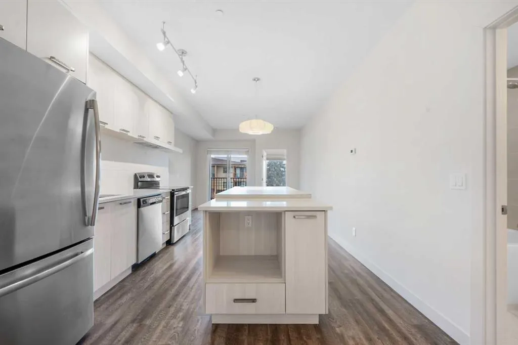 730 5 Street NE, #305