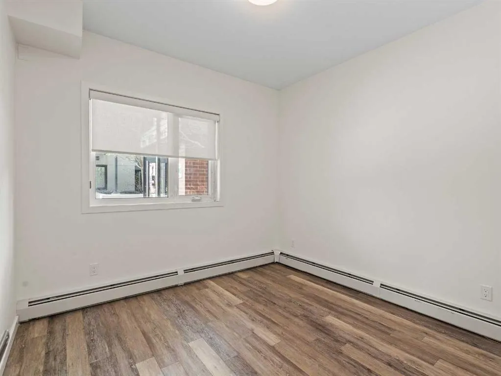 118 18 Avenue SW, #.
