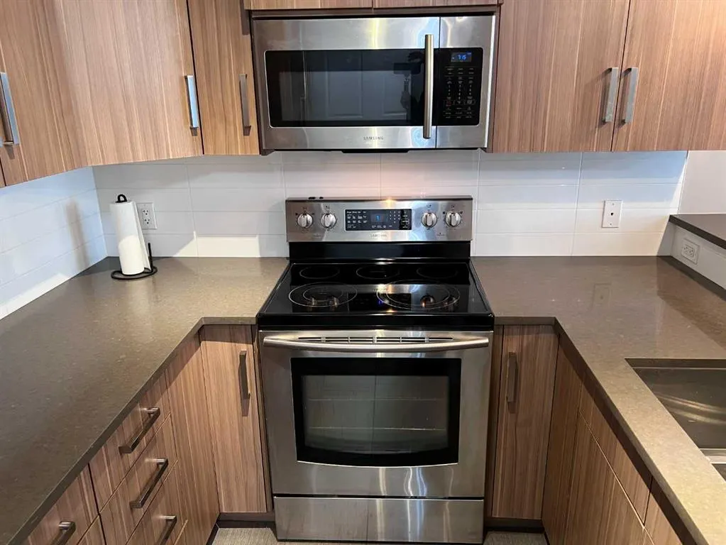 611 Edmonton Trail NE, #303