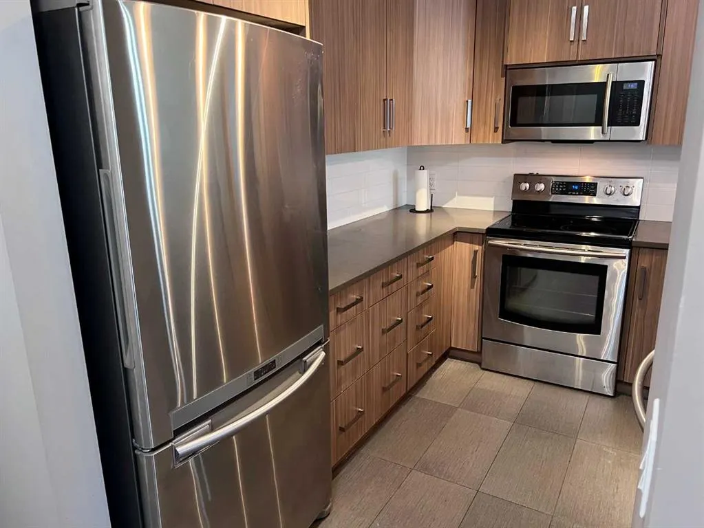 611 Edmonton Trail NE, #303