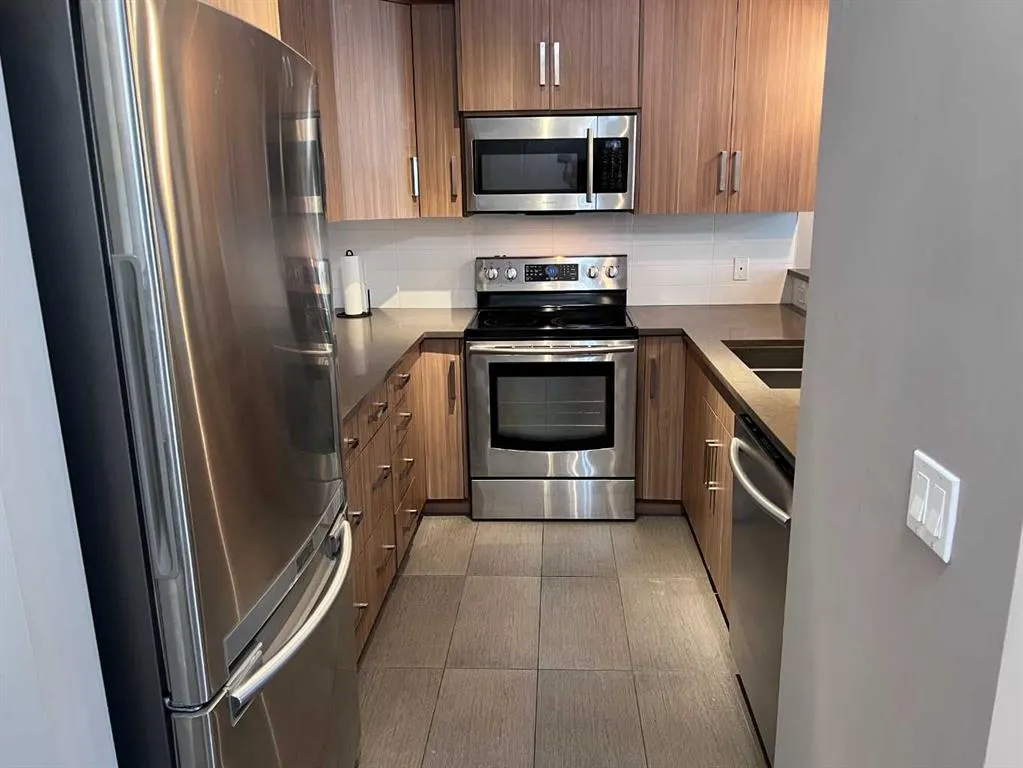 611 Edmonton Trail NE, #303