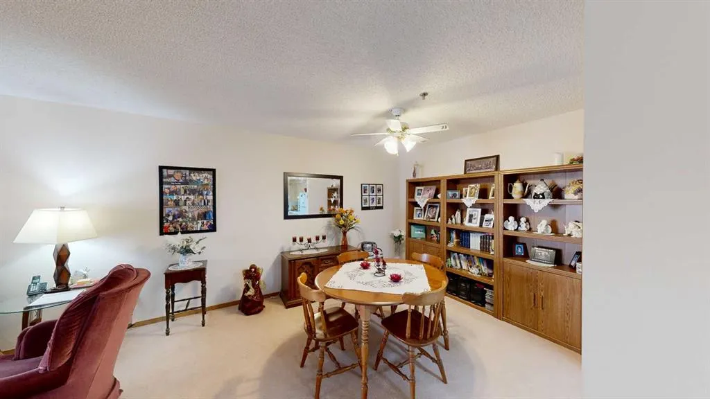 20 3 Street S, #206