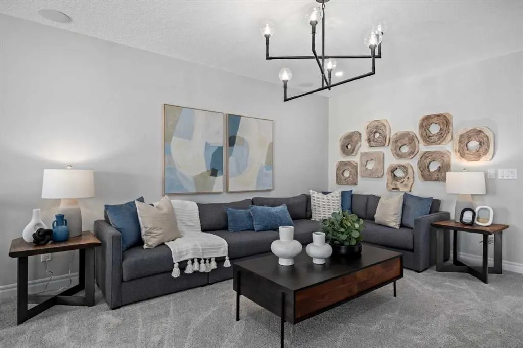 21 Amblefield View NW