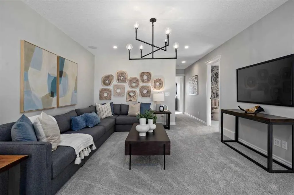 21 Amblefield View NW