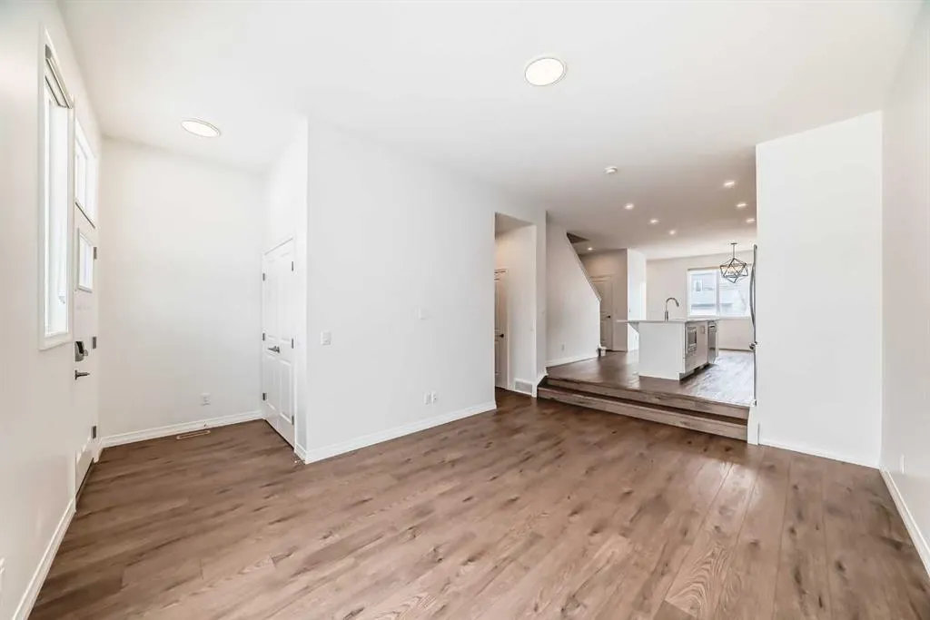 157 Ambleton Drive NW