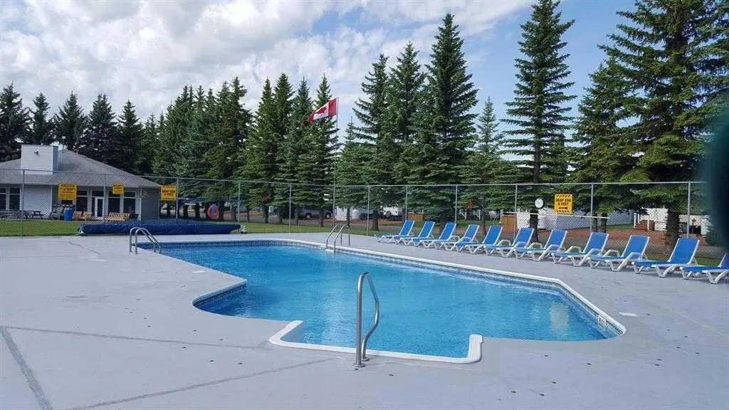 83 Points West Resort