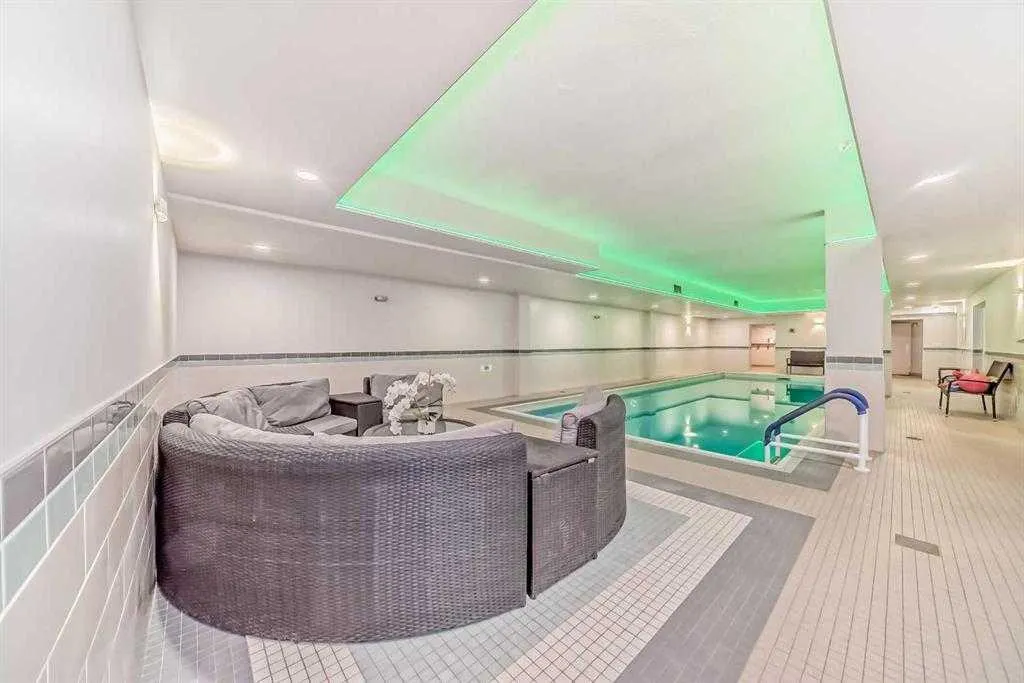 340 14 Avenue SW, #212