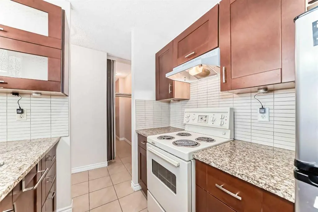 340 14 Avenue SW, #212