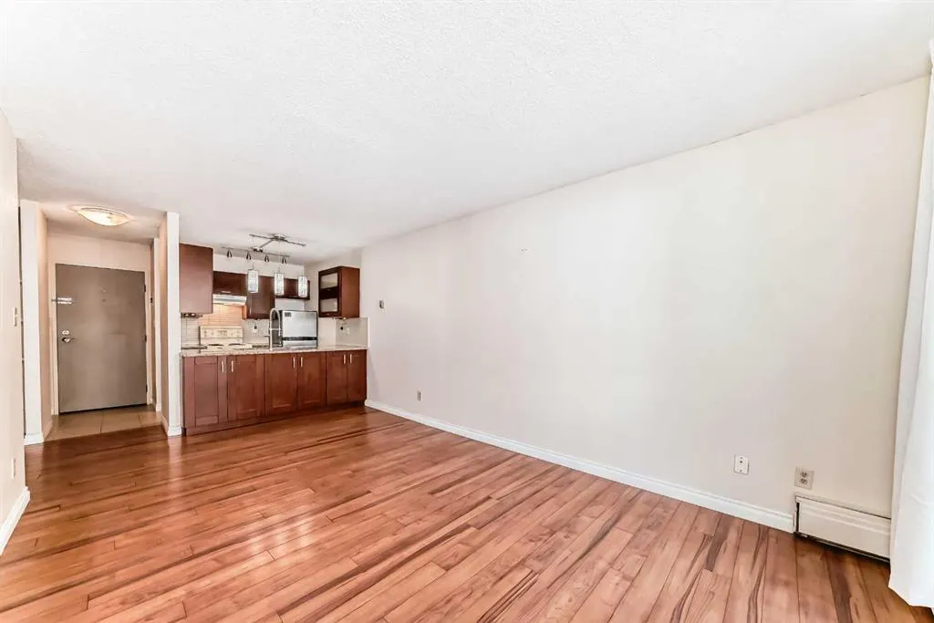 340 14 Avenue SW, #212
