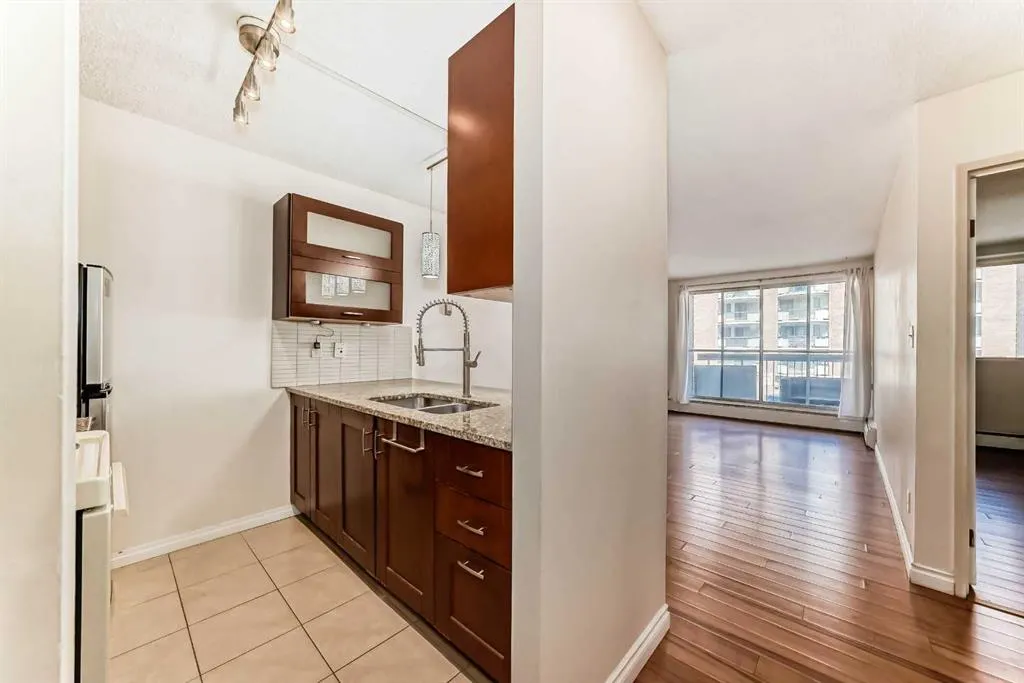 340 14 Avenue SW, #212