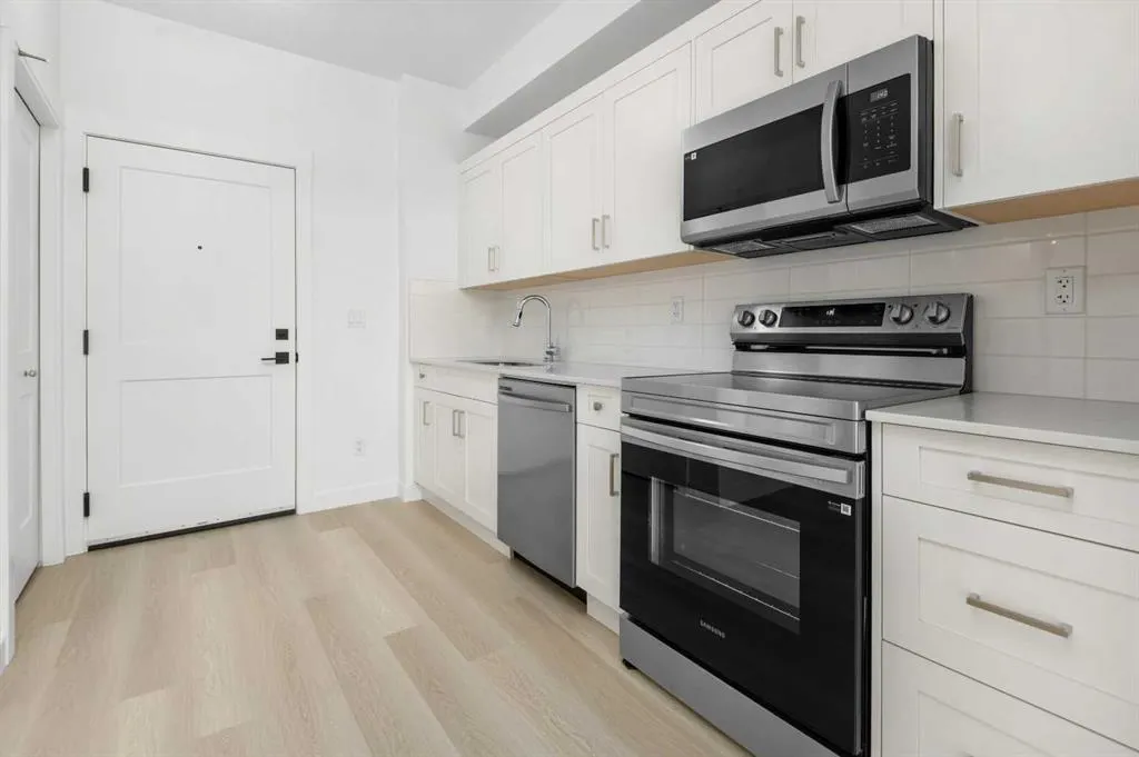 70 Sage Hill Walk NW, #212