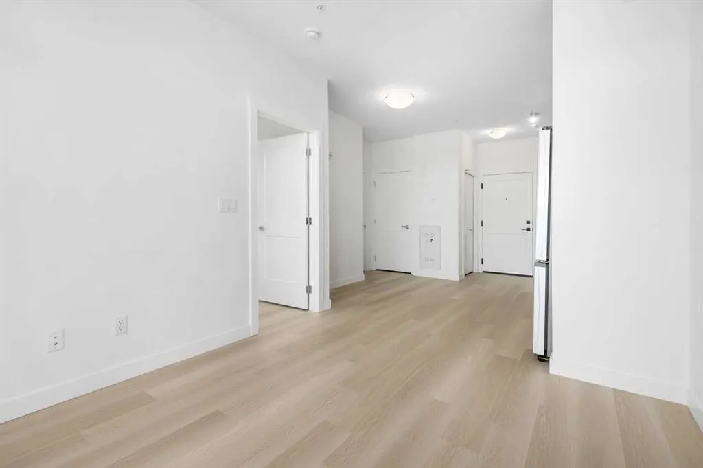 70 Sage Hill Walk NW, #212