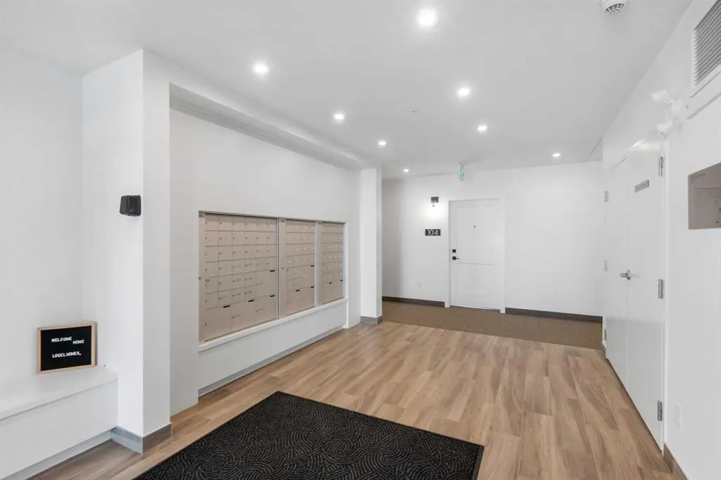 70 Sage Hill Walk NW, #212