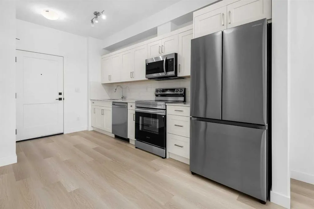 70 Sage Hill Walk NW, #212