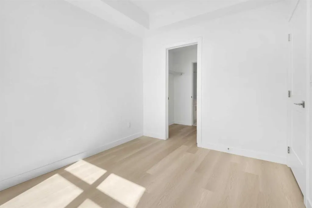 70 Sage Hill Walk NW, #212