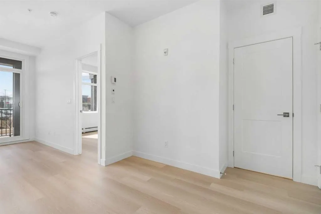 70 Sage Hill Walk NW, #212