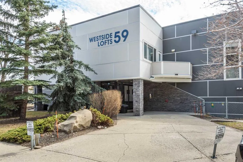 59 Glamis Drive SW, #304