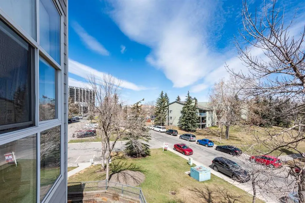 59 Glamis Drive SW, #304