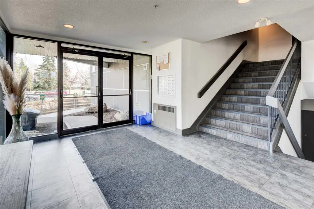59 Glamis Drive SW, #304