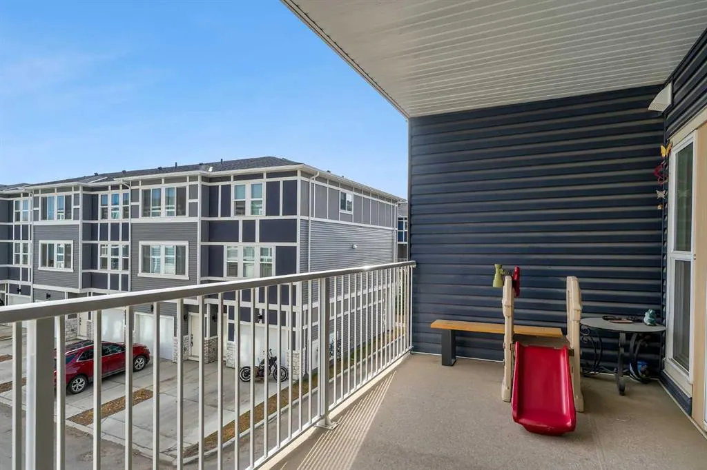 33 Merganser Drive W, #402