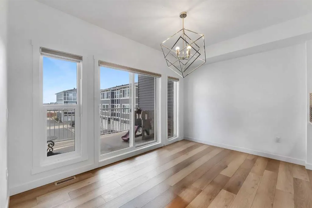 33 Merganser Drive W, #402