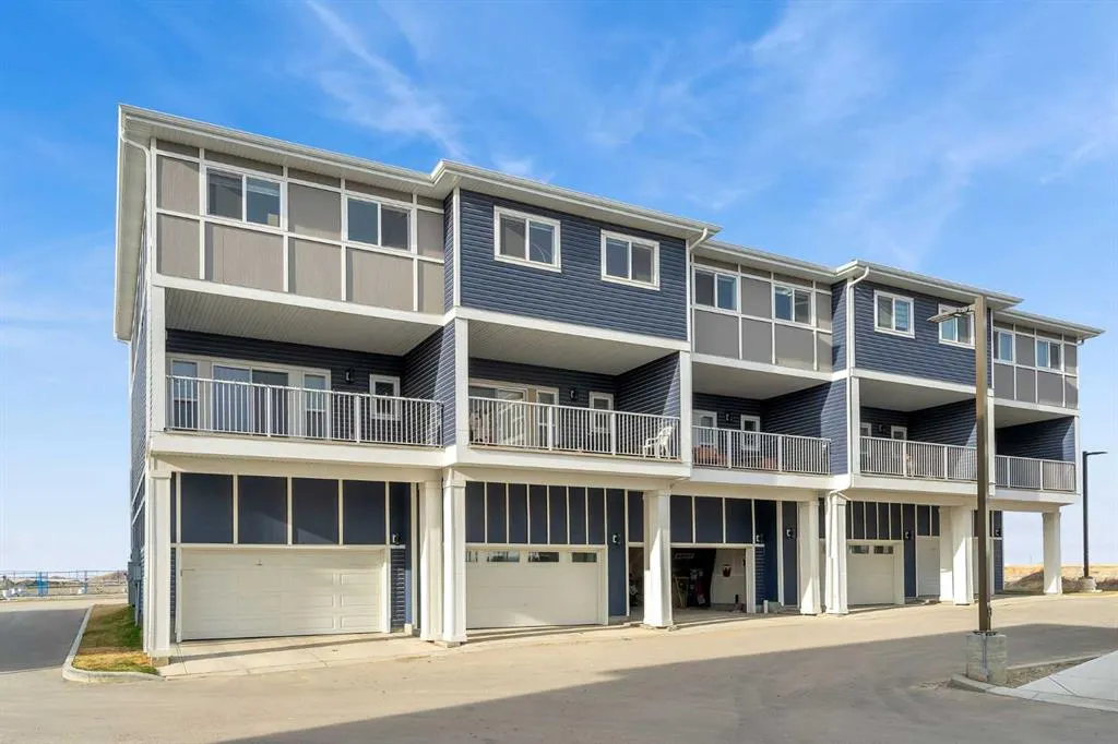 33 Merganser Drive W, #402