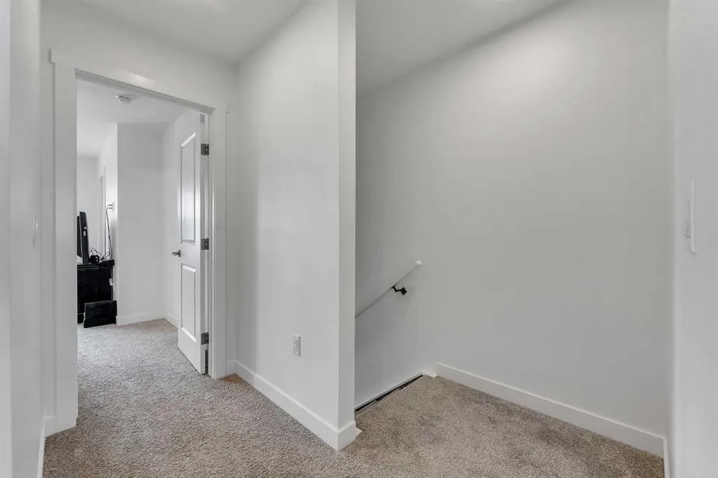 33 Merganser Drive W, #402