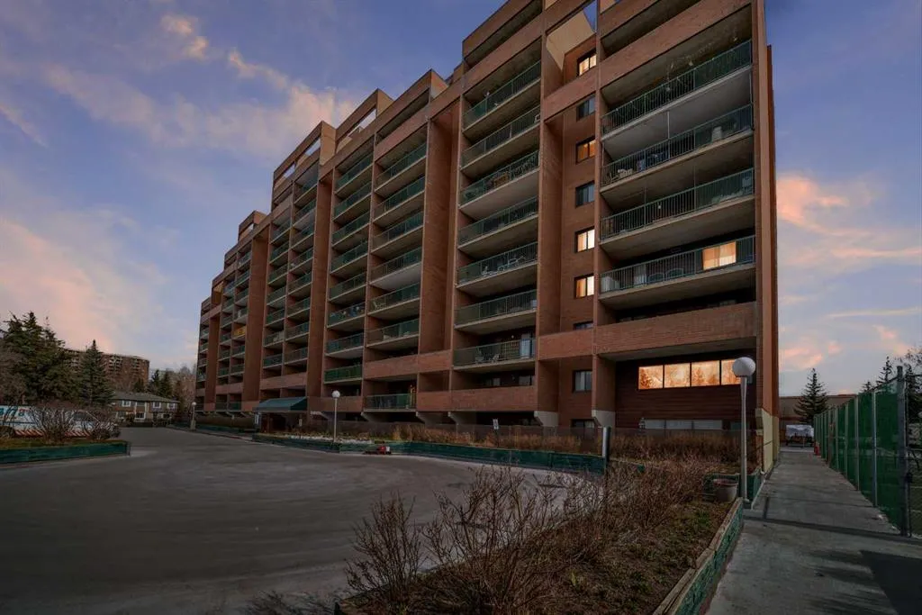 5204 Dalton Drive NW, #309