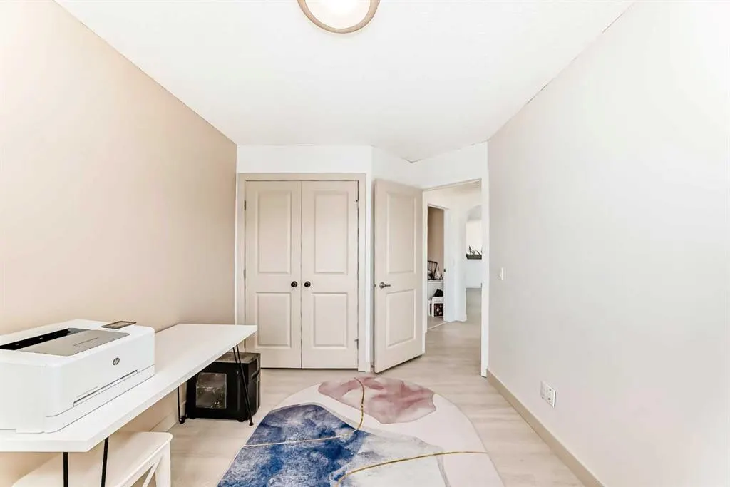 363 EVANSPARK Gardens