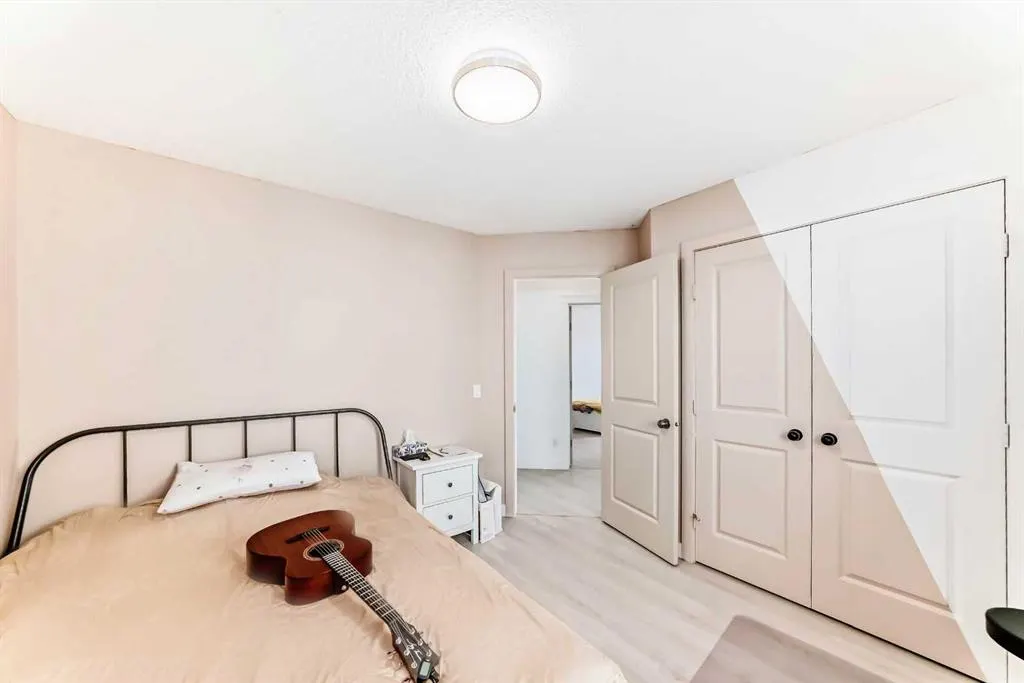 363 EVANSPARK Gardens