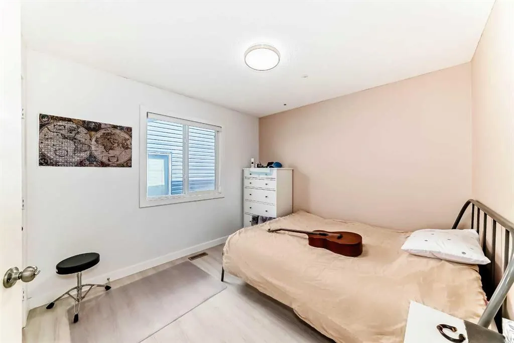 363 EVANSPARK Gardens