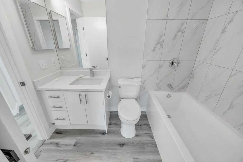 215 Coral Springs Circle NE