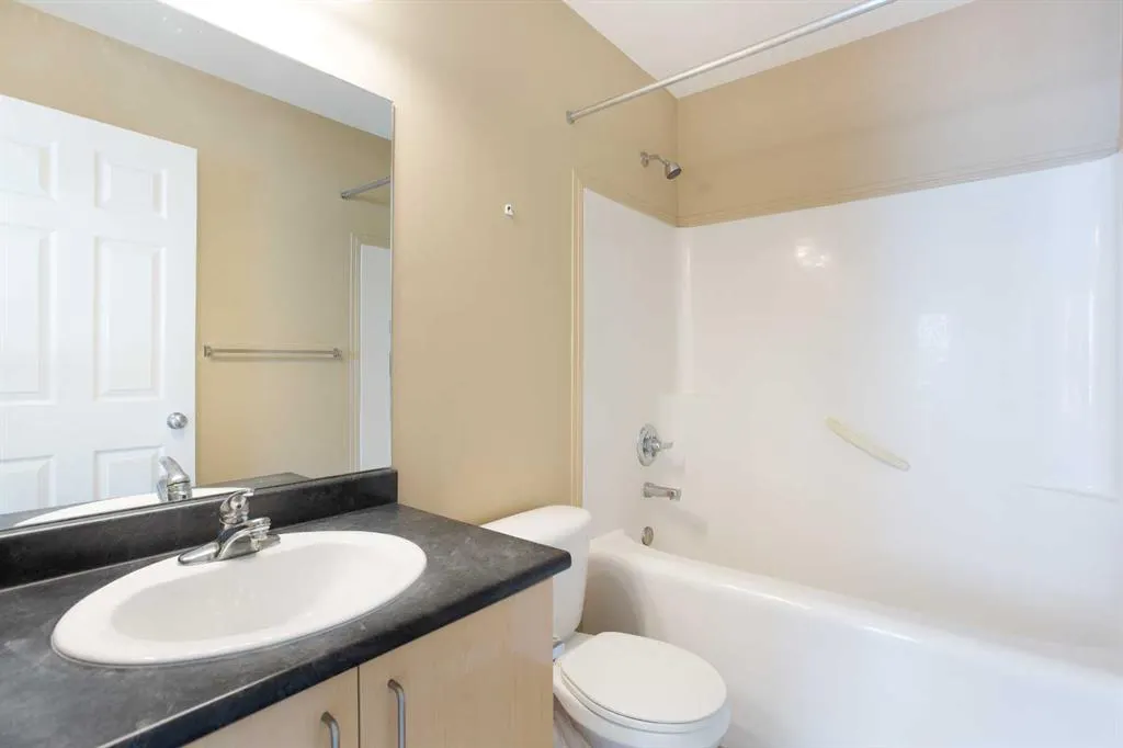3050 New Brighton Gardens SE